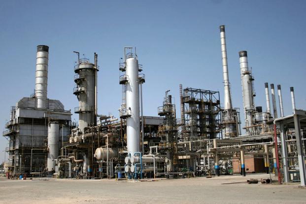 Iran Refinery-k10C--621x414@LiveMint
